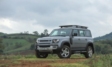 Land Rover Defender 130 2026 12