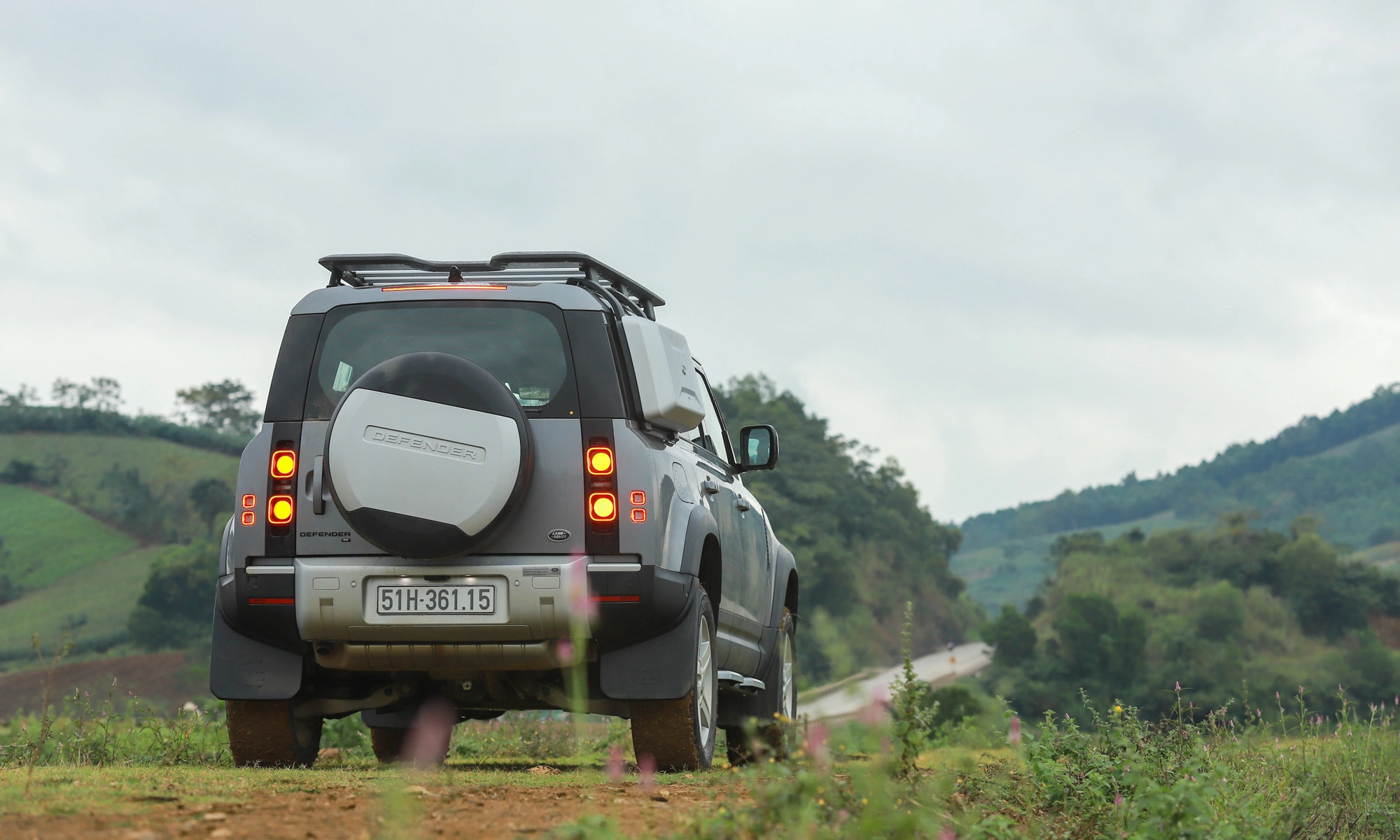 Land Rover Defender 130 2026 3