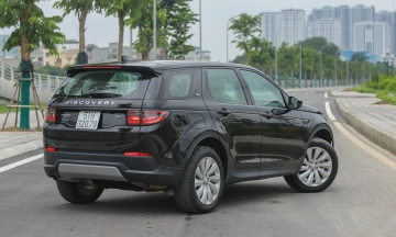 Land Rover Discovery Sport 2026 13