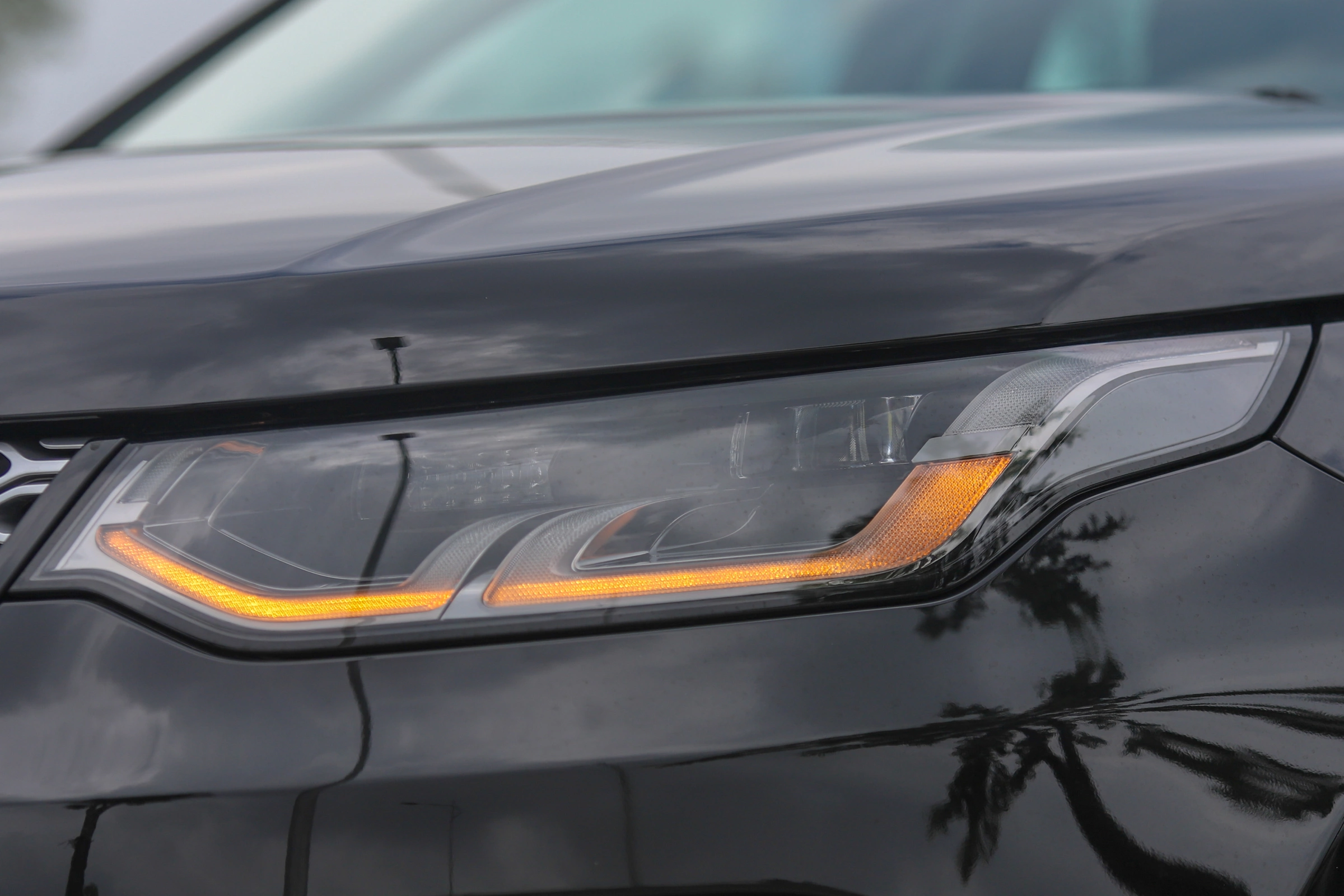 Land Rover Discovery Sport 2026 4