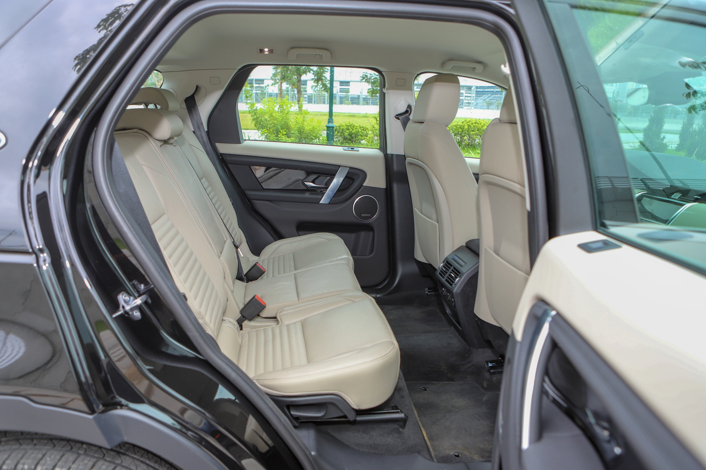 Land Rover Discovery Sport 2026 9
