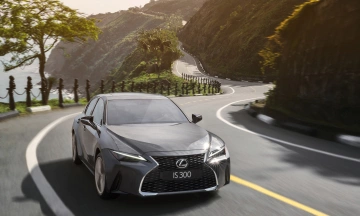 Lexus IS 2026 10