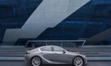 Lexus IS 2026 13