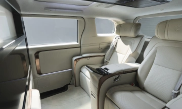 Lexus LM 2026 47