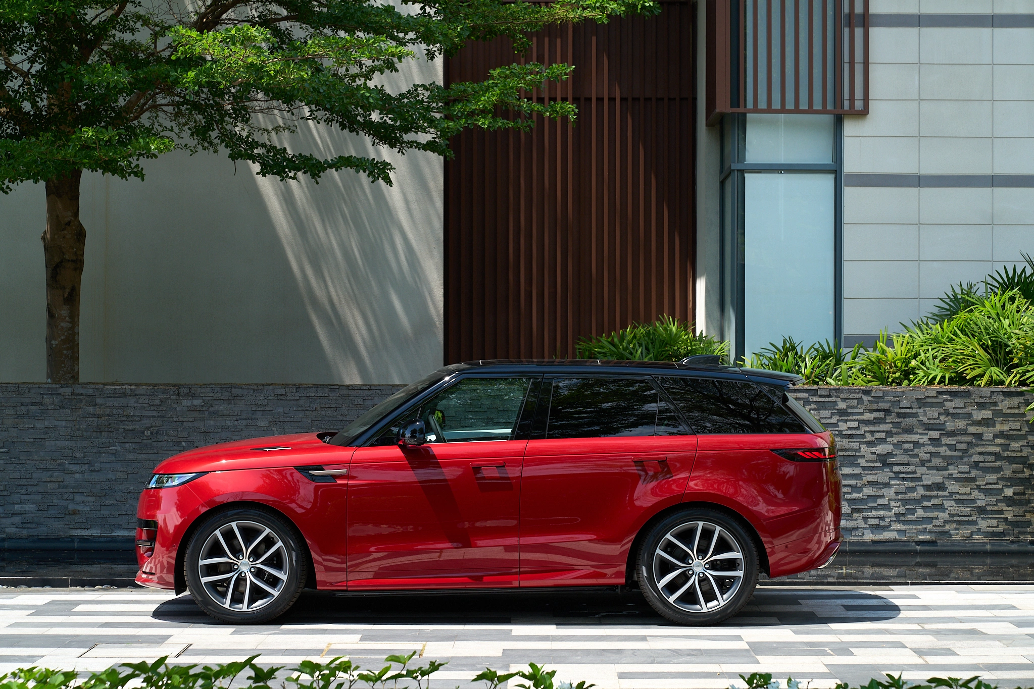 Land Rover Range Rover Sport 2023 3