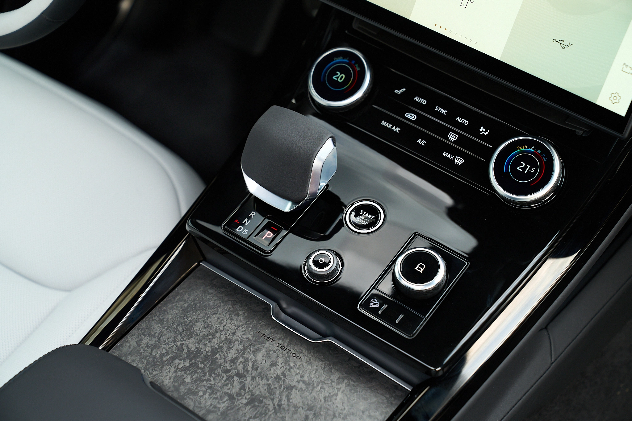 Land Rover Range Rover Sport 2023 13