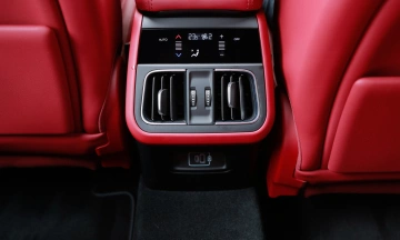 Maserati Grecale 2026 123