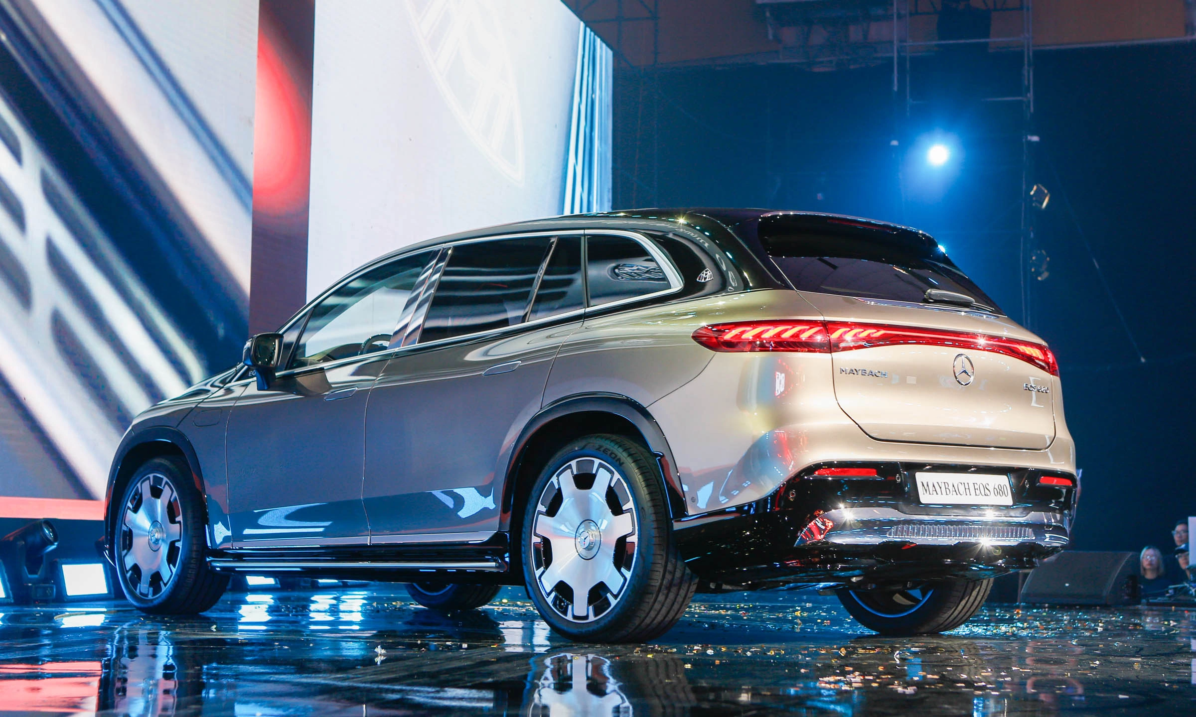 Mercedes Maybach EQS SUV 2026 6