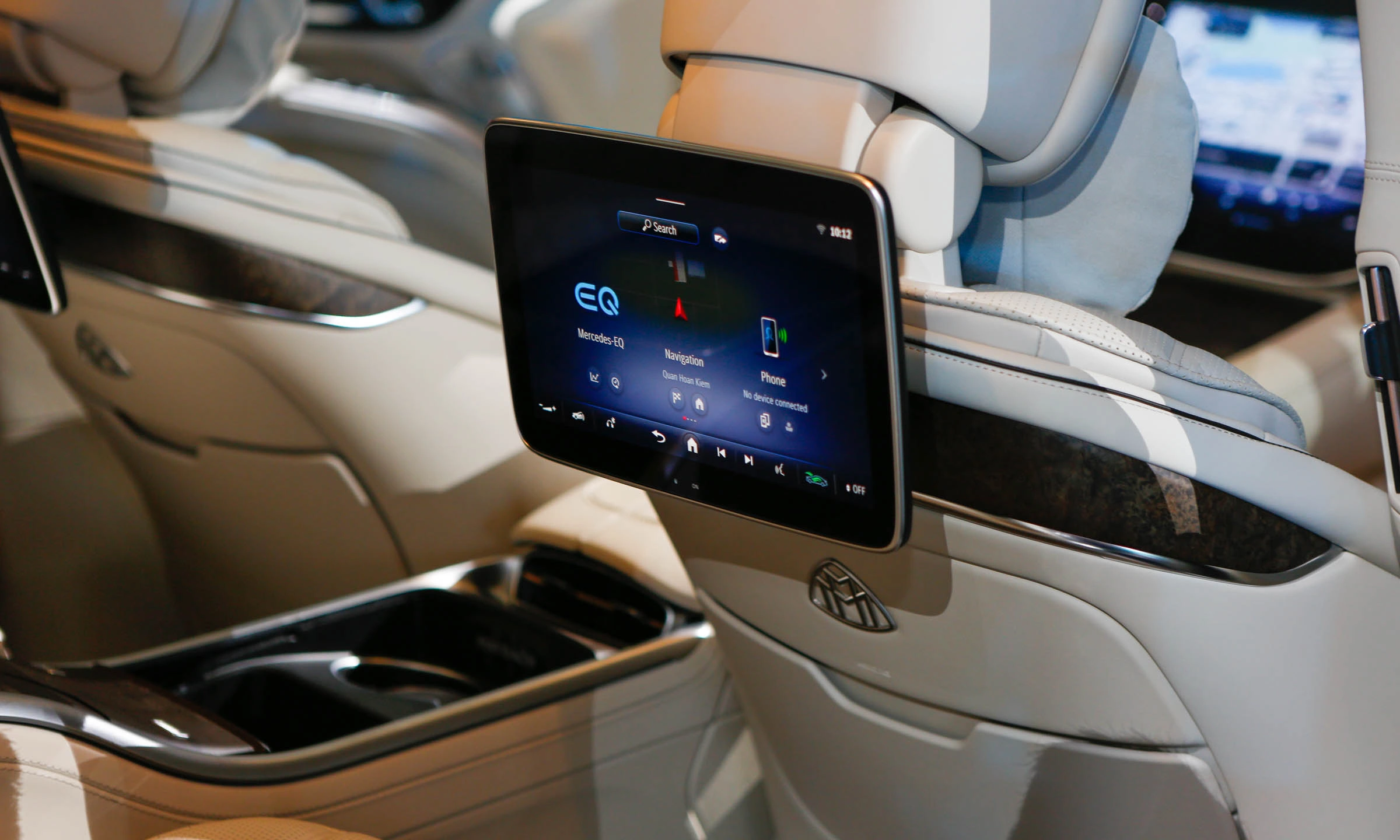 Mercedes Maybach EQS SUV 2026 21