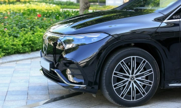 Mercedes EQS SUV 2026 42