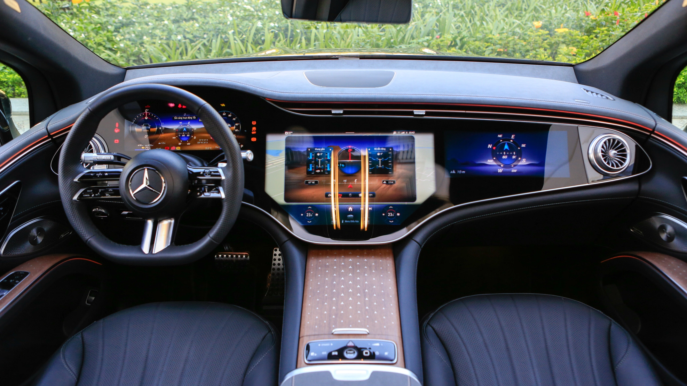 Mercedes EQS SUV 2026 37