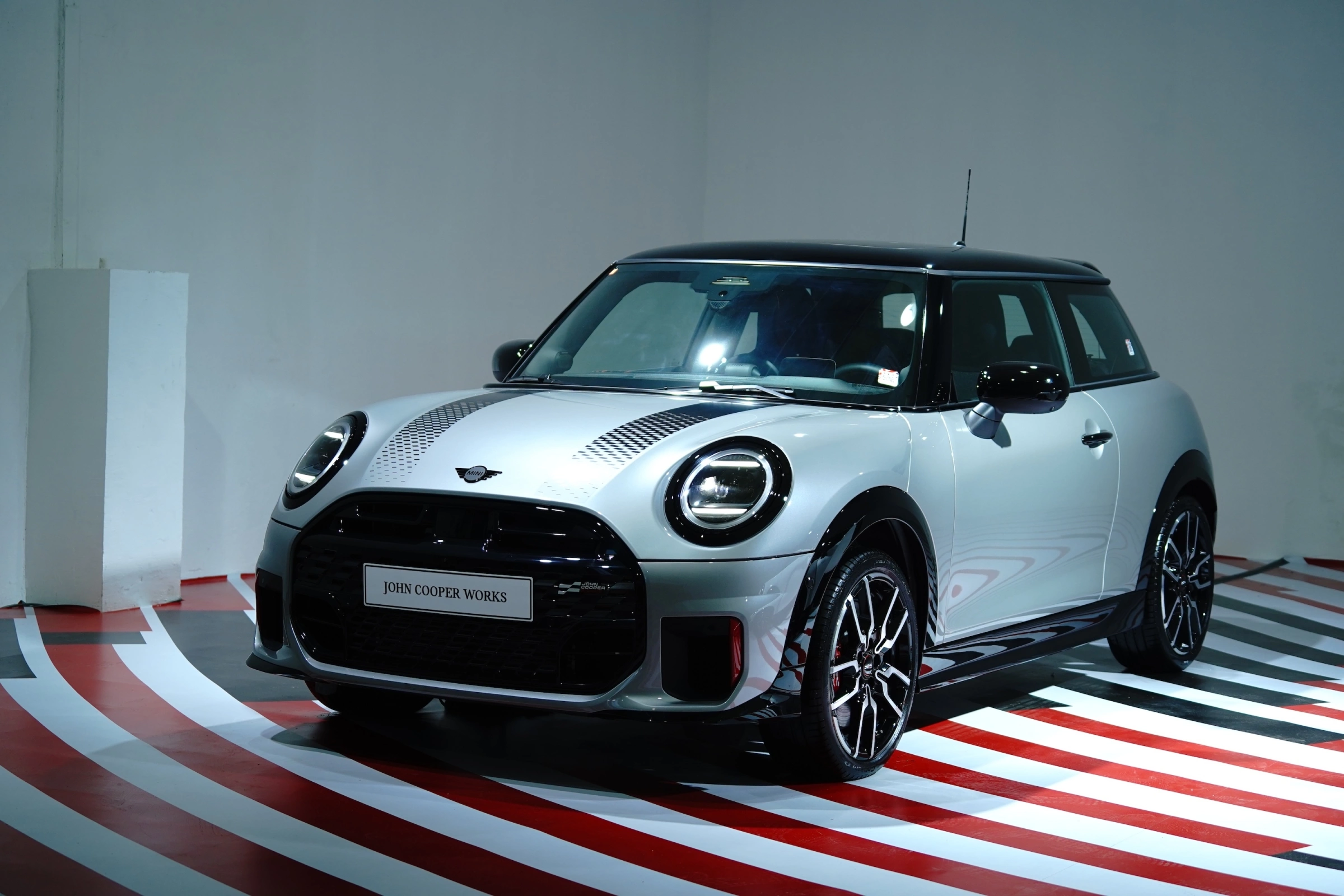 Mini 3 Door 2026 21