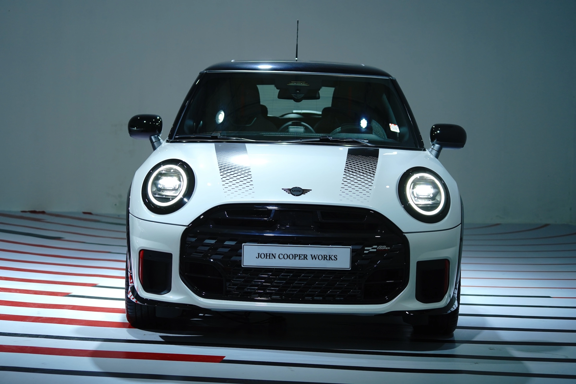 Mini 3 Door 2026 17