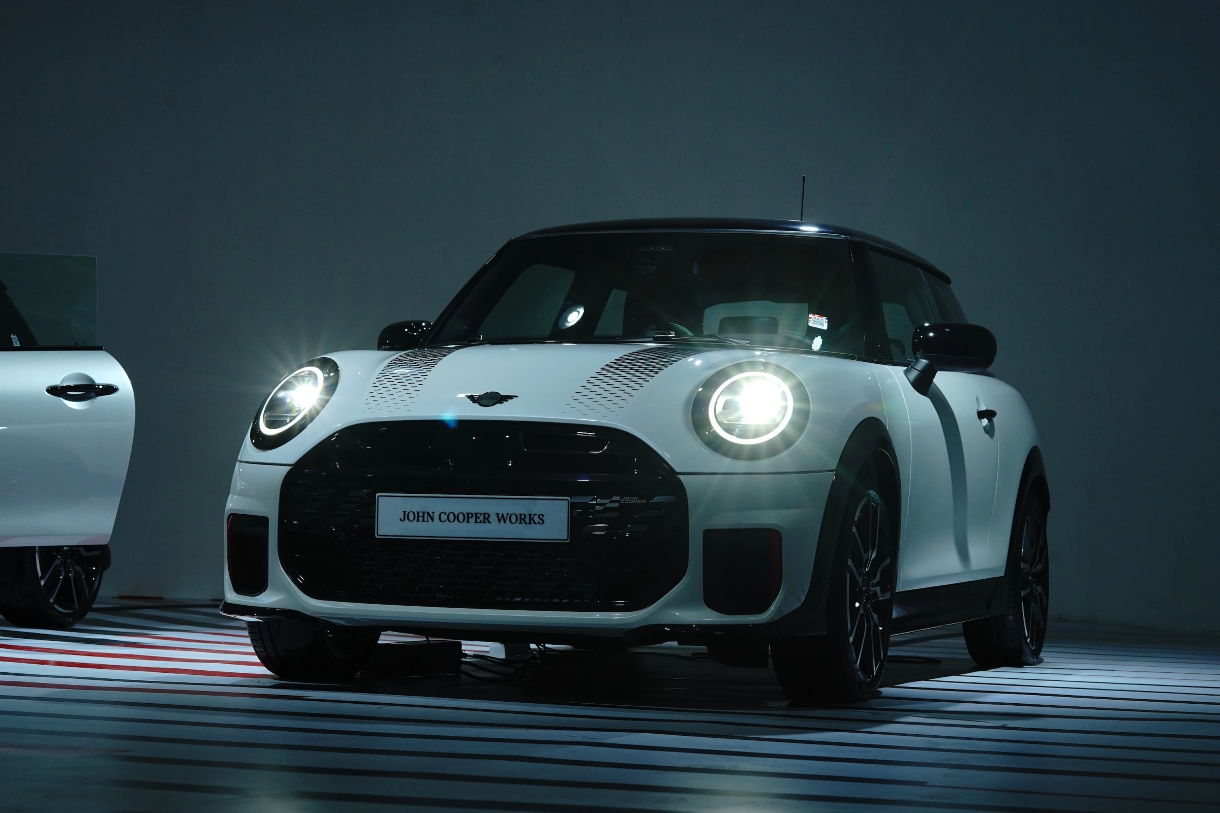 Mini 3 Door 2026 16
