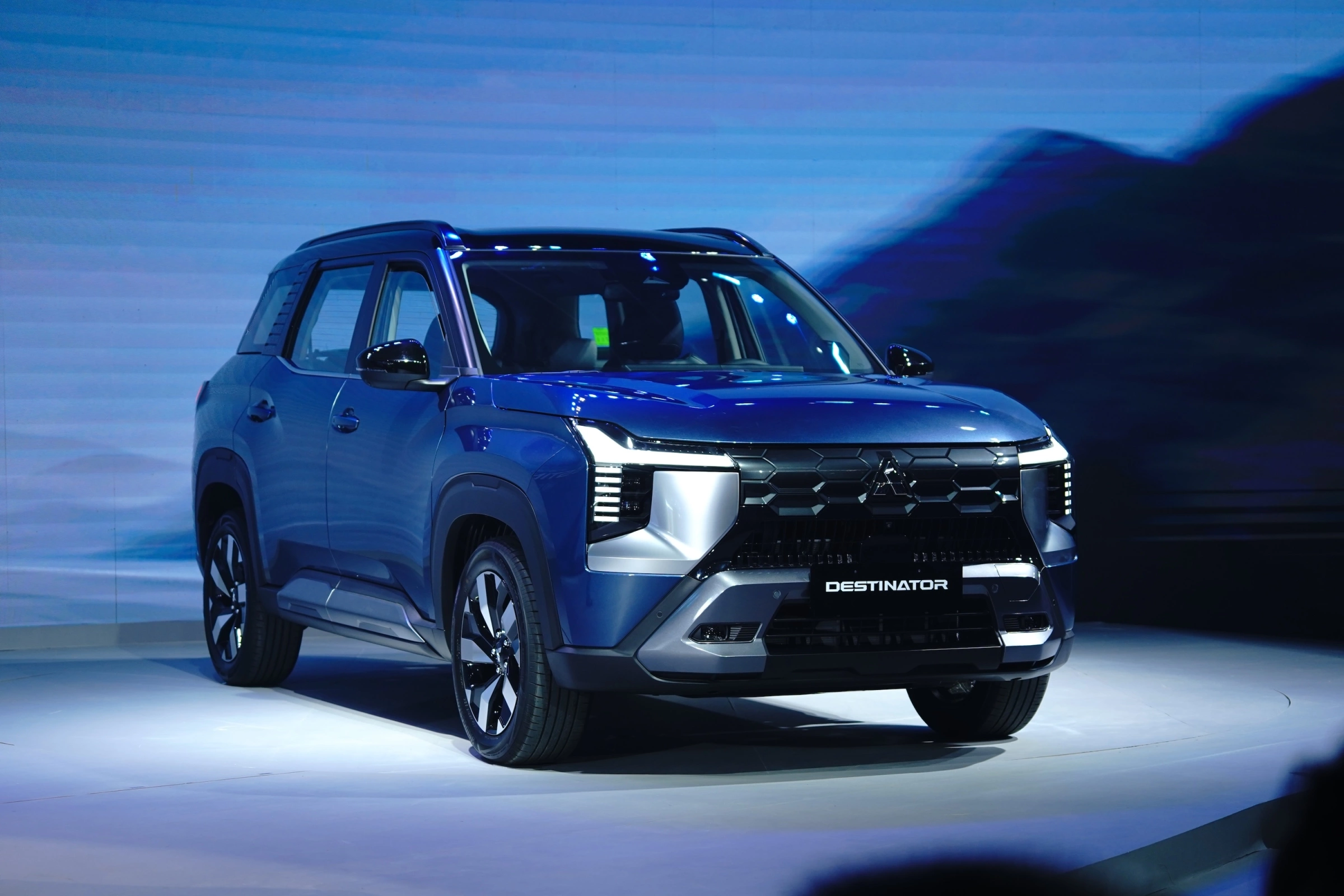 Mitsubishi Destinator 2026 10