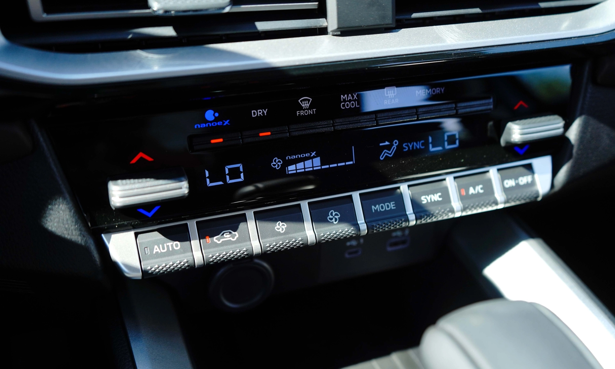 Mitsubishi Destinator 2026 23