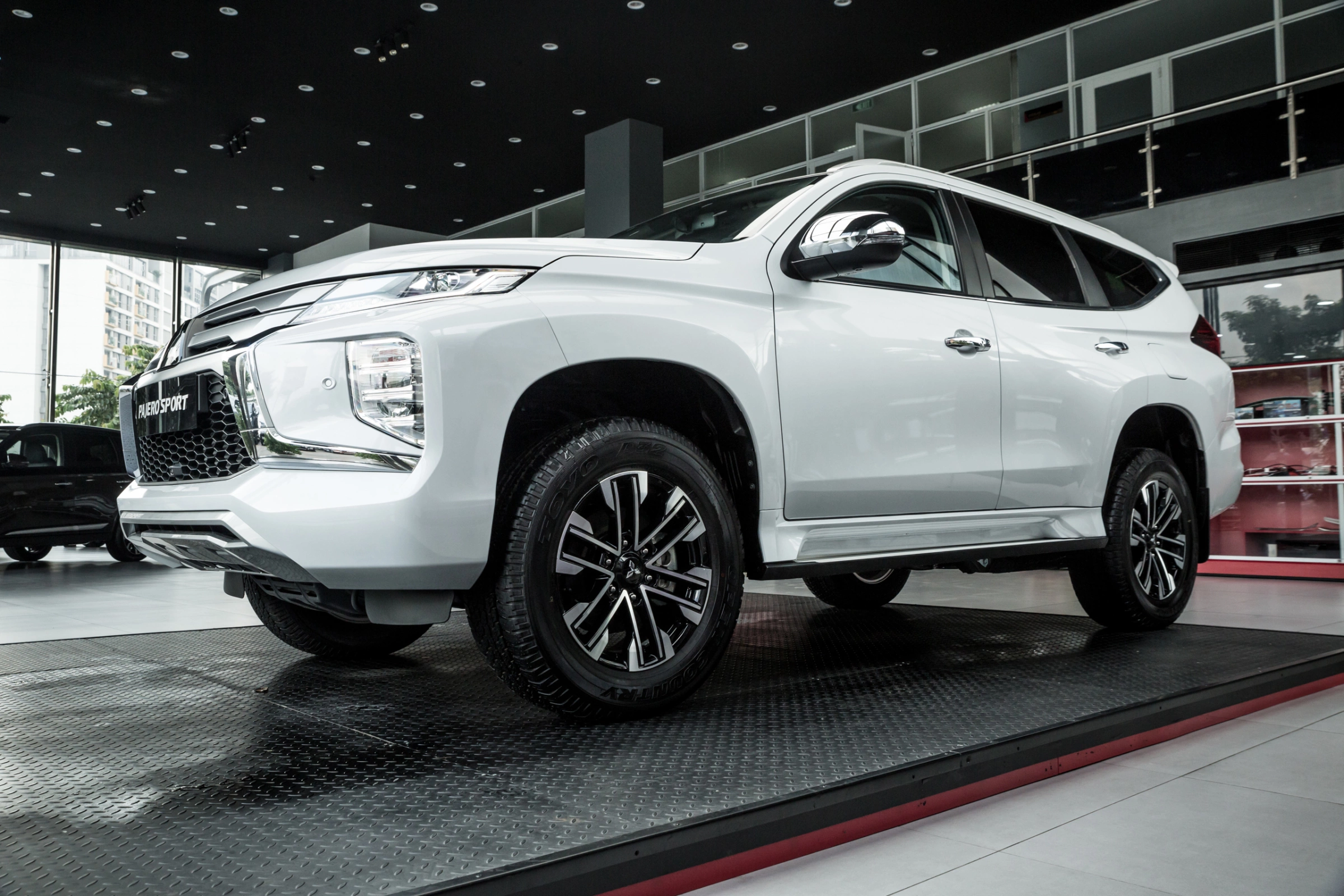 Mitsubishi Pajero Sport 2026 5