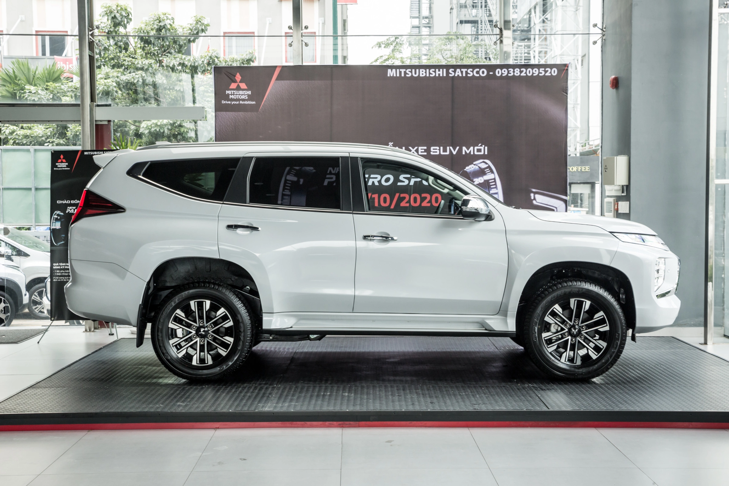 Mitsubishi Pajero Sport 2026 13