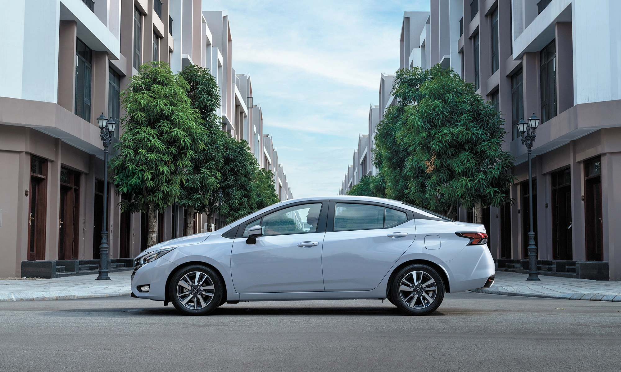 Nissan Almera 2026 4