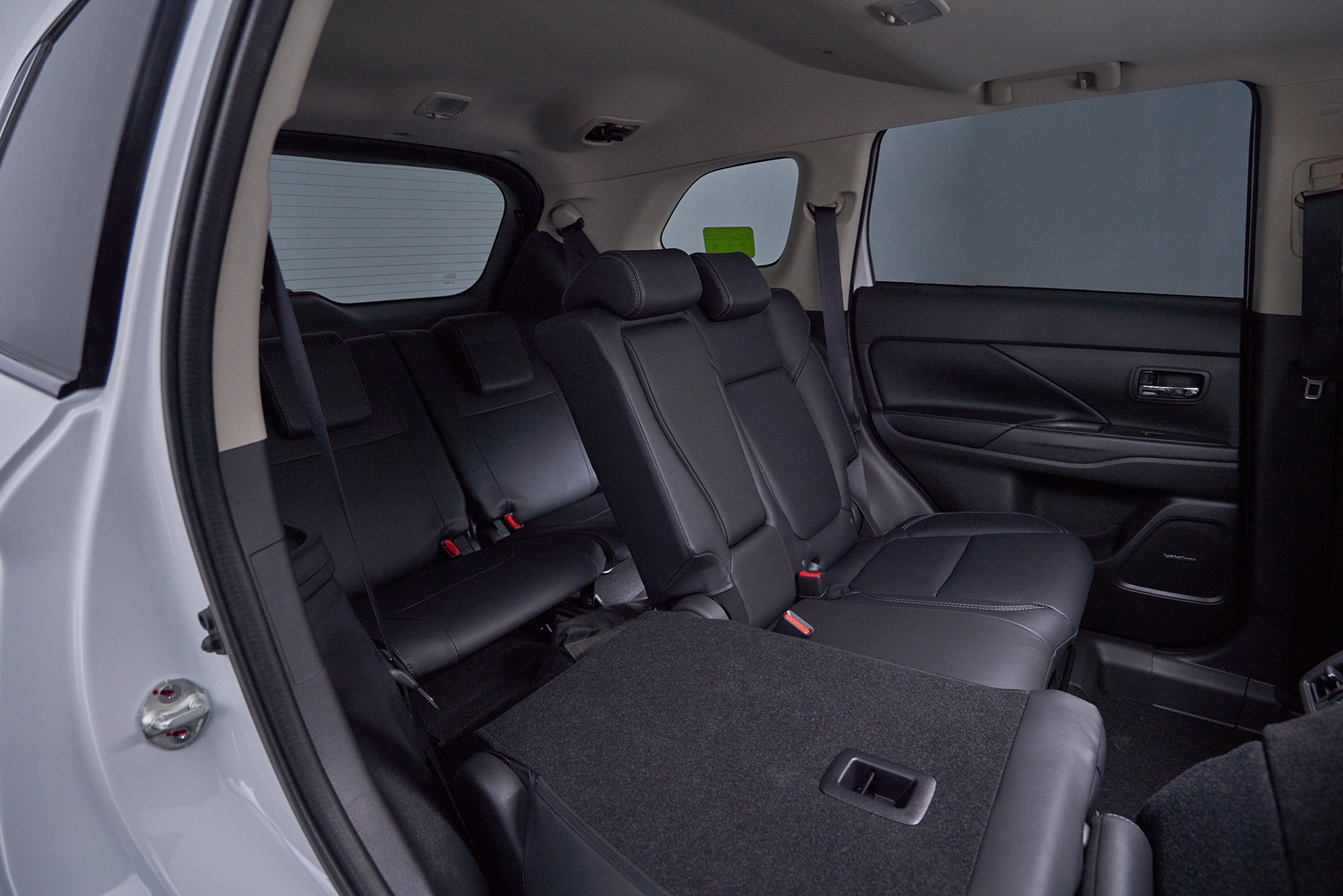 Mitsubishi Outlander 2026 13