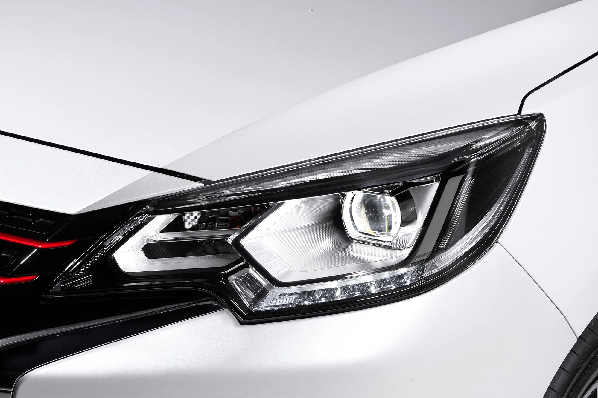 Mitsubishi Attrage 2026 8