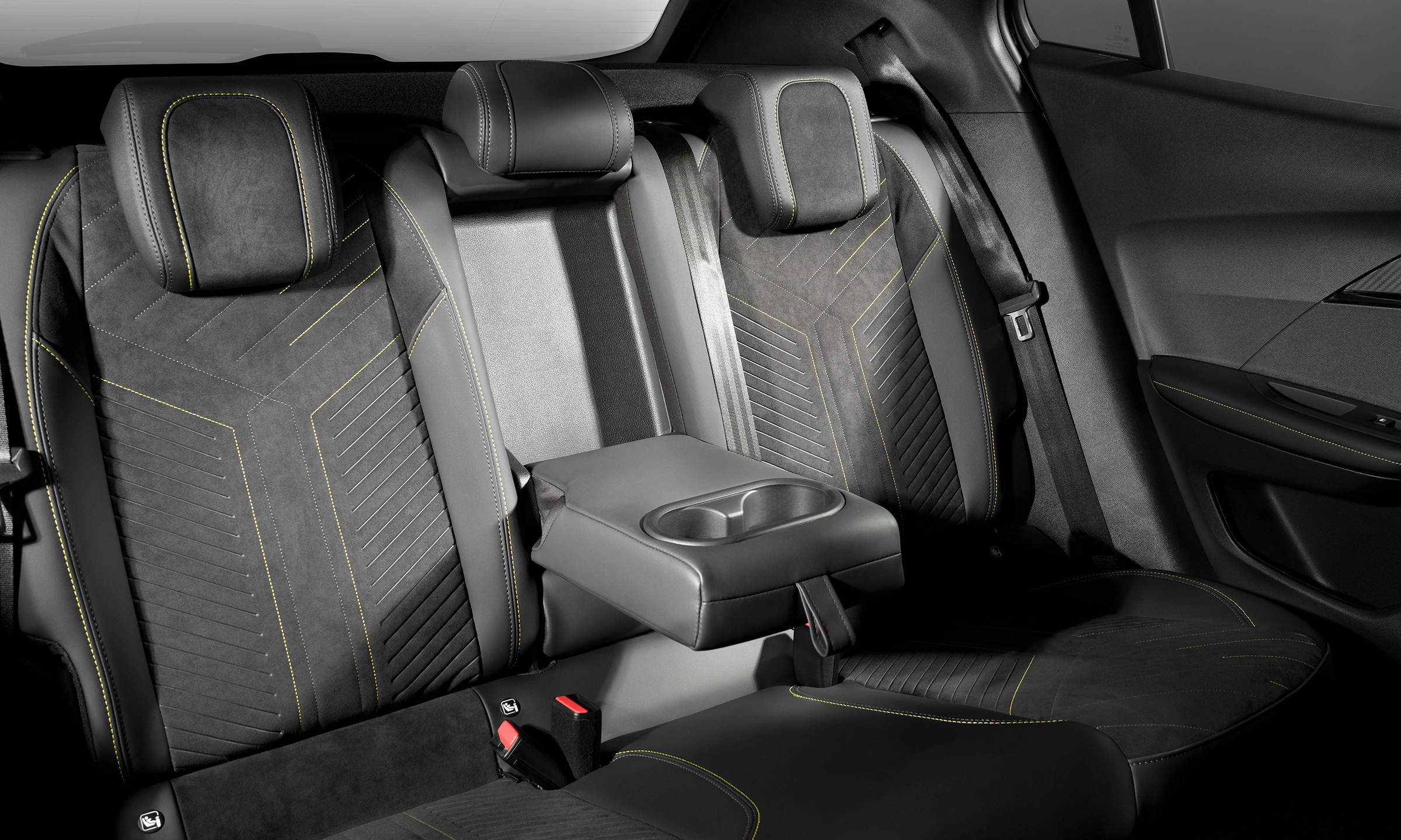 Peugeot 2008 2026 18