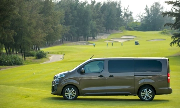 Peugeot Traveller 2026 14