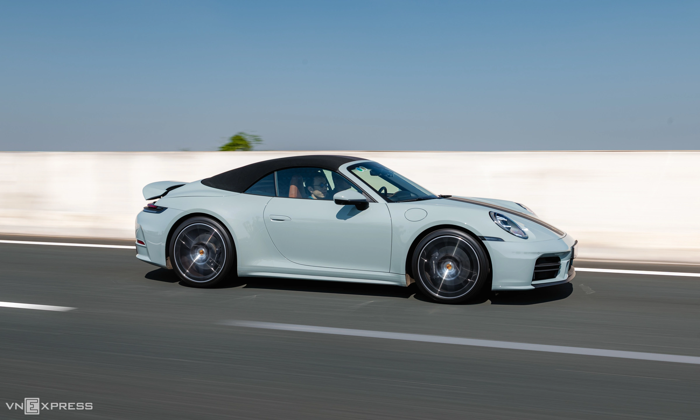 Porsche 911 2026 3