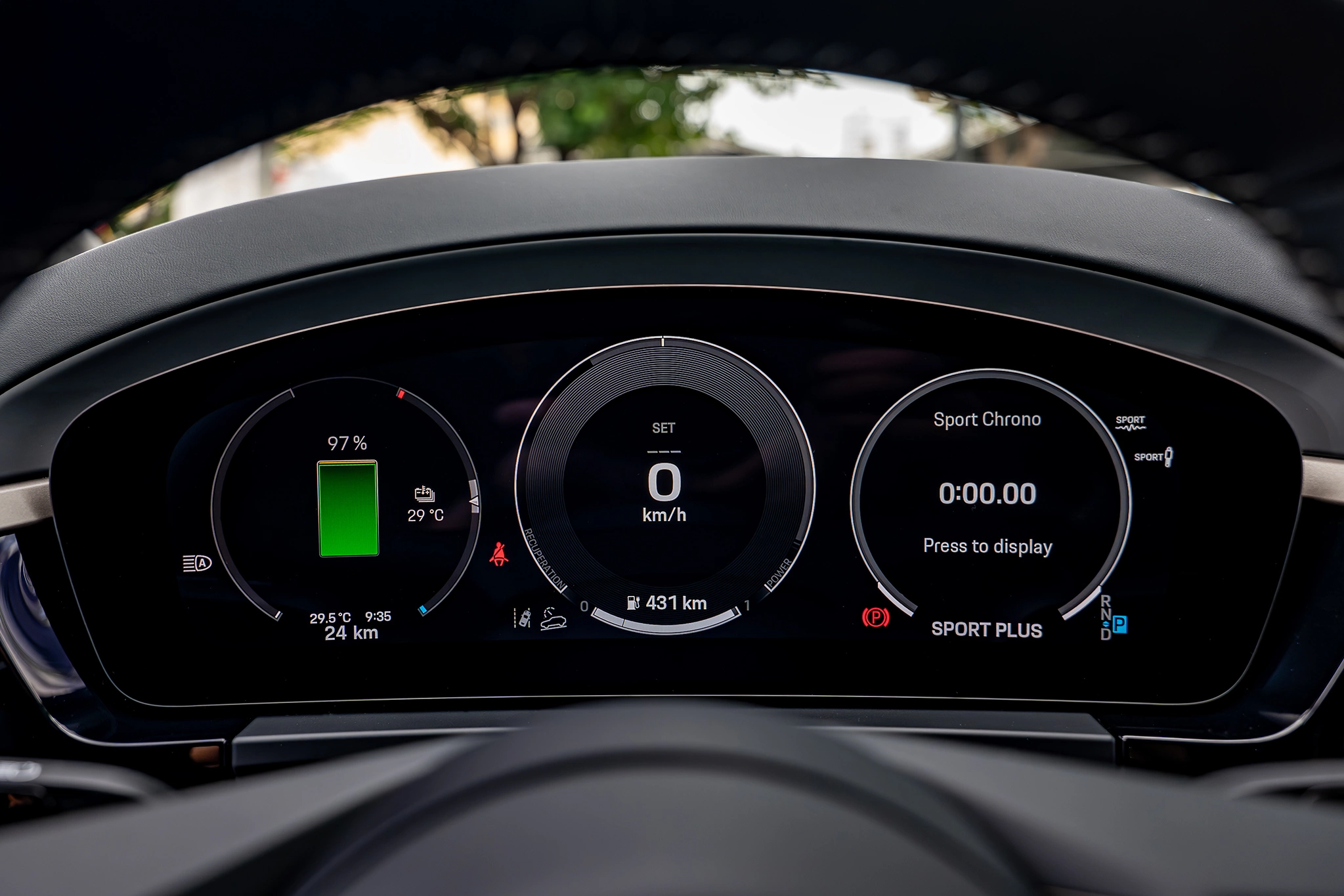 Porsche Macan EV 2026 13