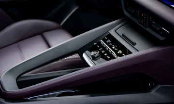 Porsche Macan EV 2026 23