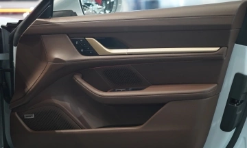 Porsche Taycan 2026 57