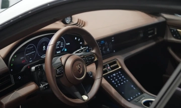 Porsche Taycan 2026 49