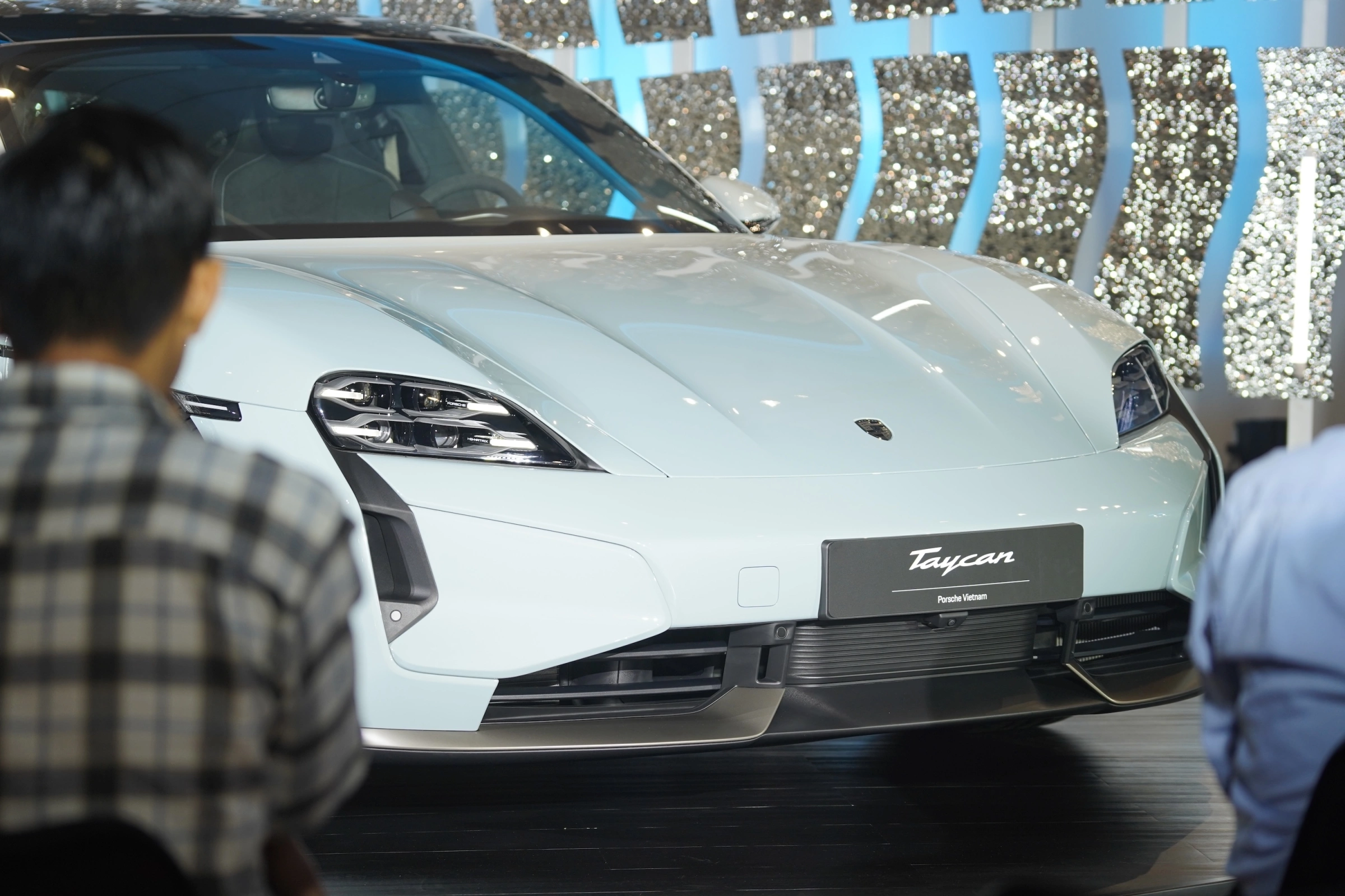 Porsche Taycan 2026 8