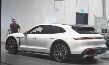 Porsche Taycan 2026 48