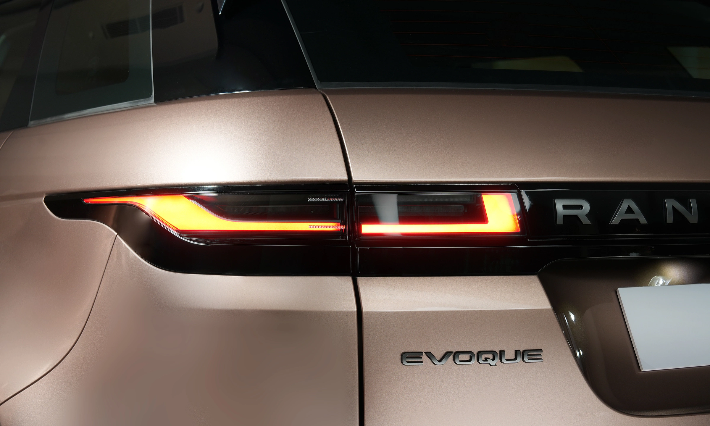 Land Rover Range Rover Evoque 2026 7