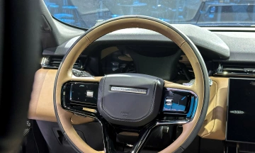 Land Rover Range Rover Velar 2026 38