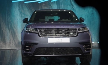 Land Rover Range Rover Velar 2026 23