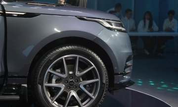 Land Rover Range Rover Velar 2026 26