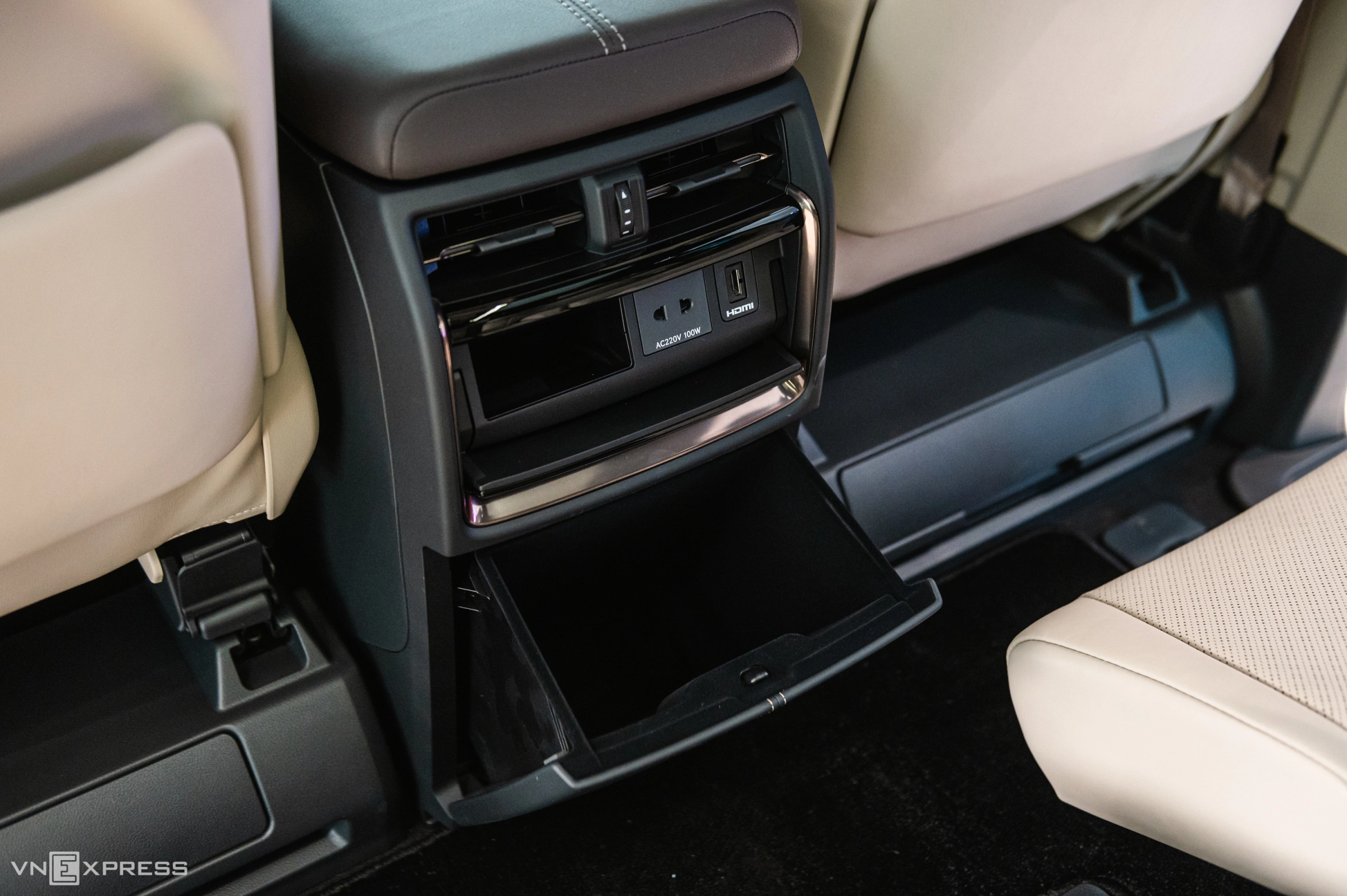 Toyota Alphard 2026 30
