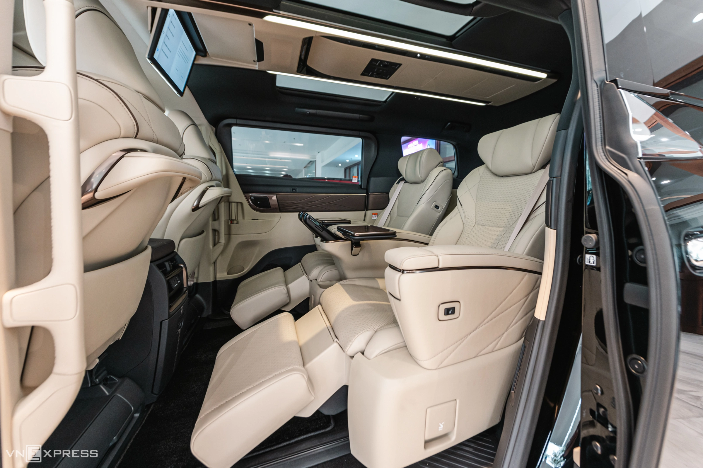 Toyota Alphard 2026 20