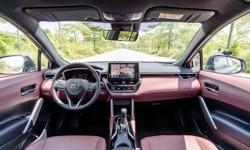 Toyota Corolla Cross 2026 23
