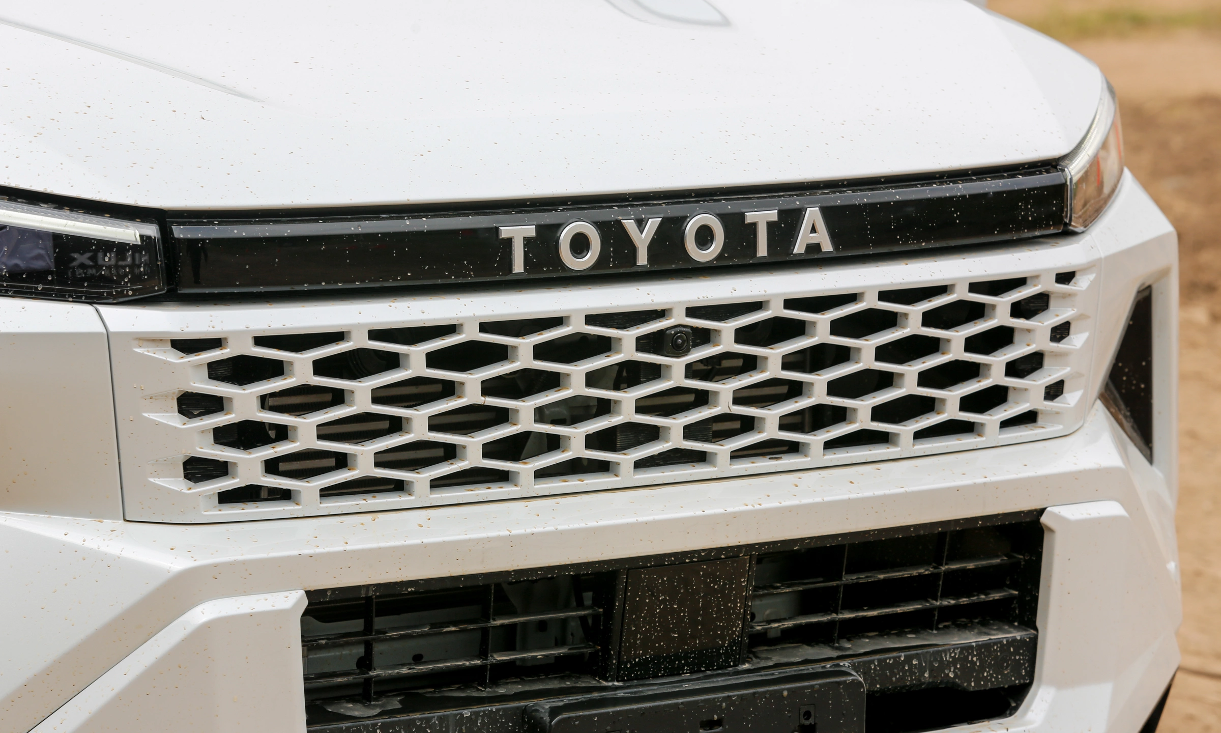 Toyota Hilux 2026 8