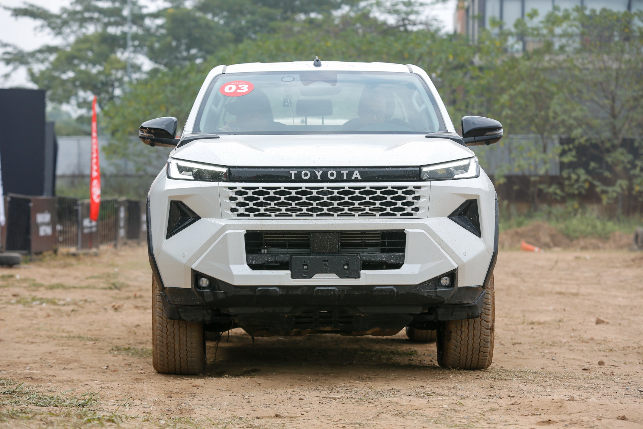 Toyota Hilux 2026 17