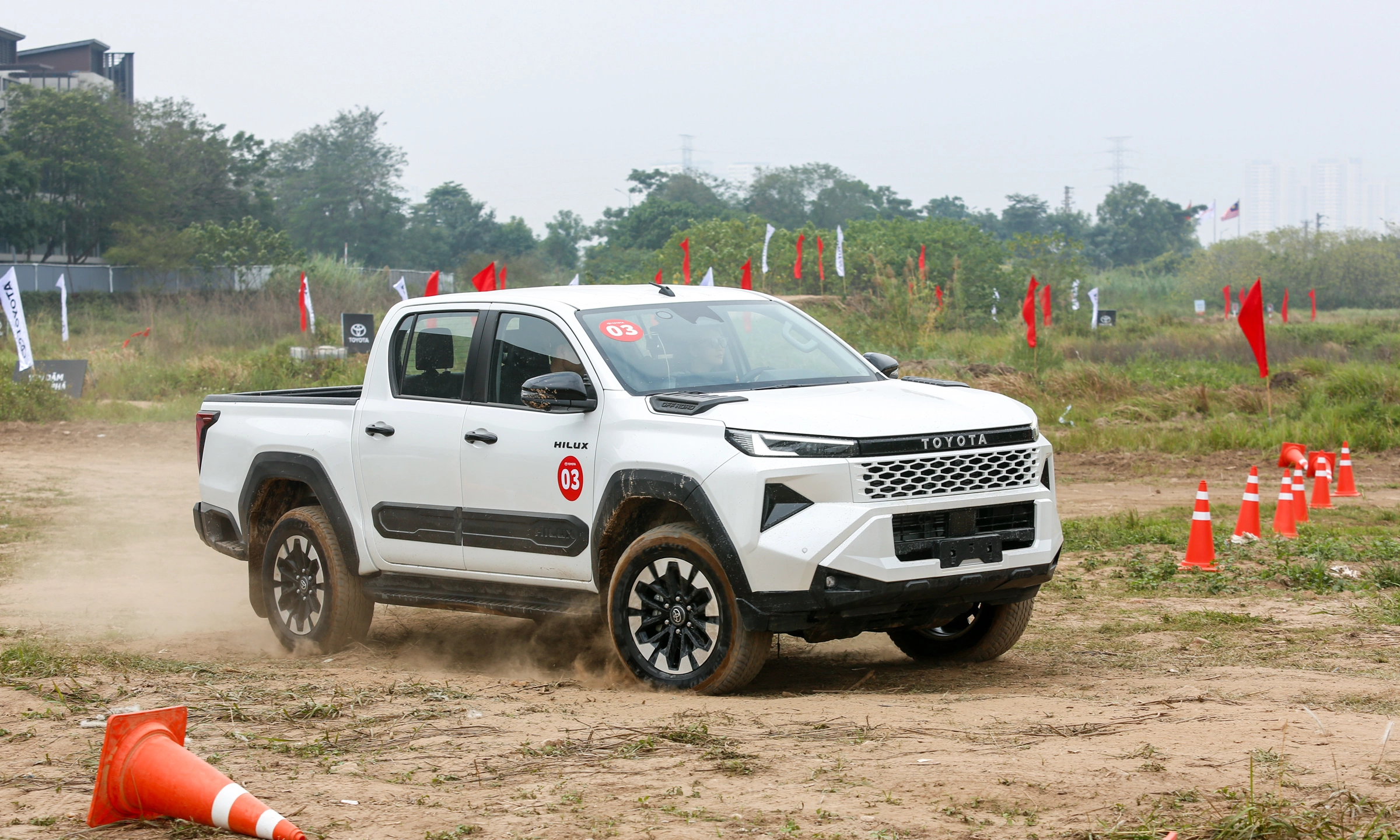 Toyota Hilux 2026 18