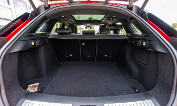 Land Rover Range Rover Velar 2026 21