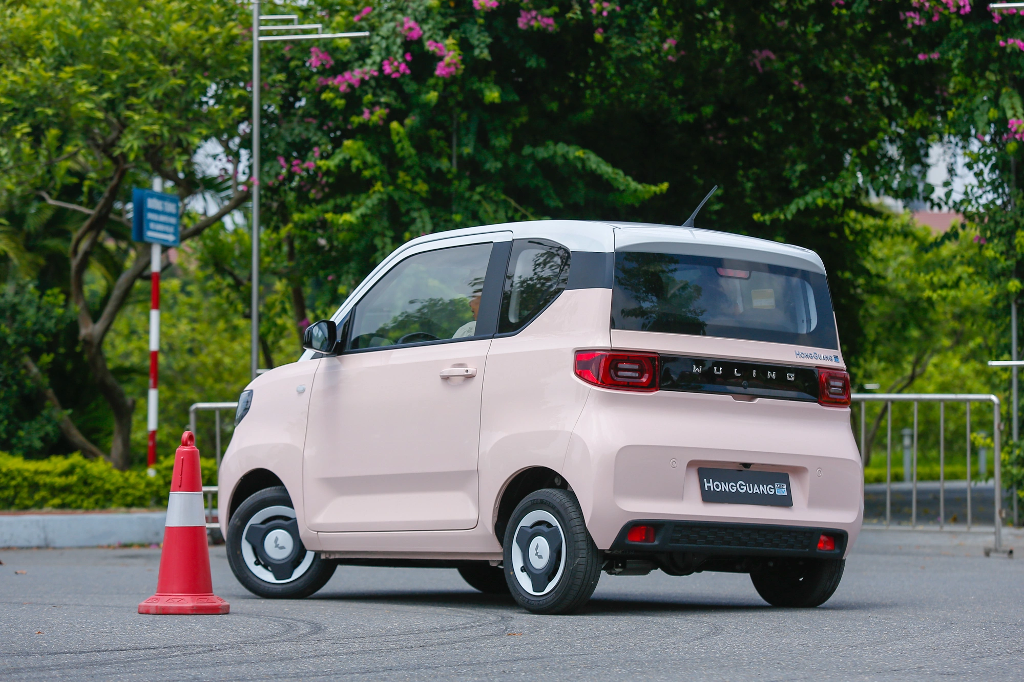 Wuling Hongguang Mini EV 2026 23