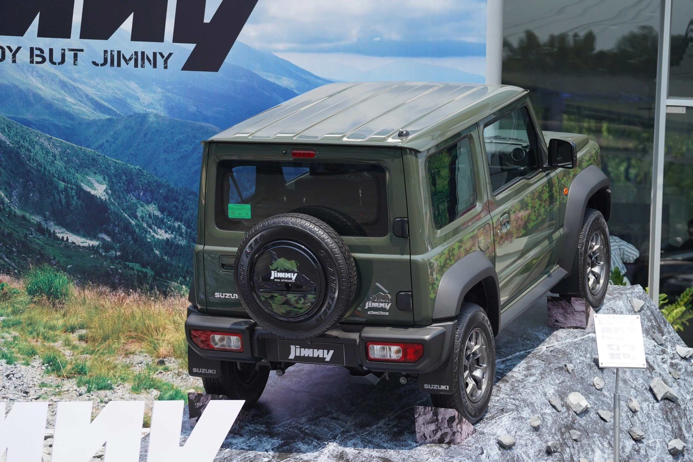 Suzuki Jimny 2026 17