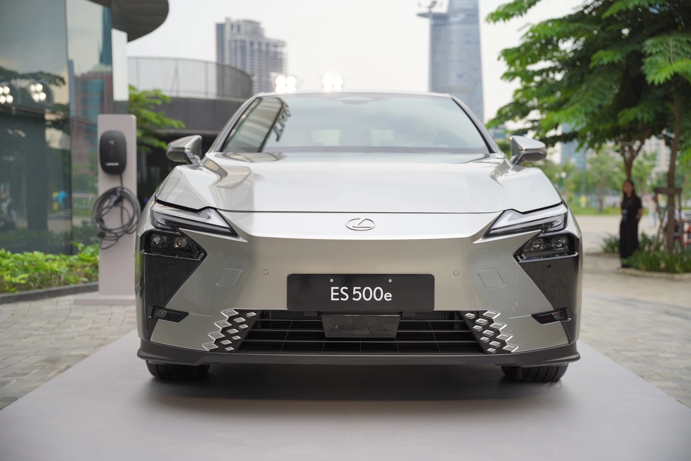 Lexus ES 2026 4