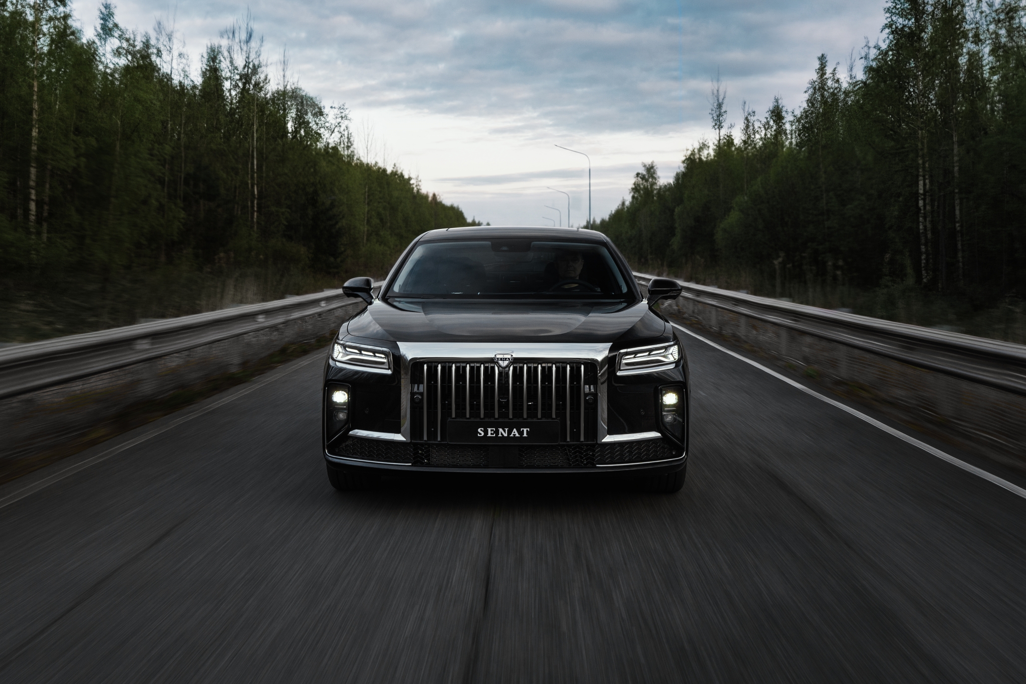 "Rolls-Royce của Nga" thế hệ mới nay là ô tô Trung Quốc thay mác