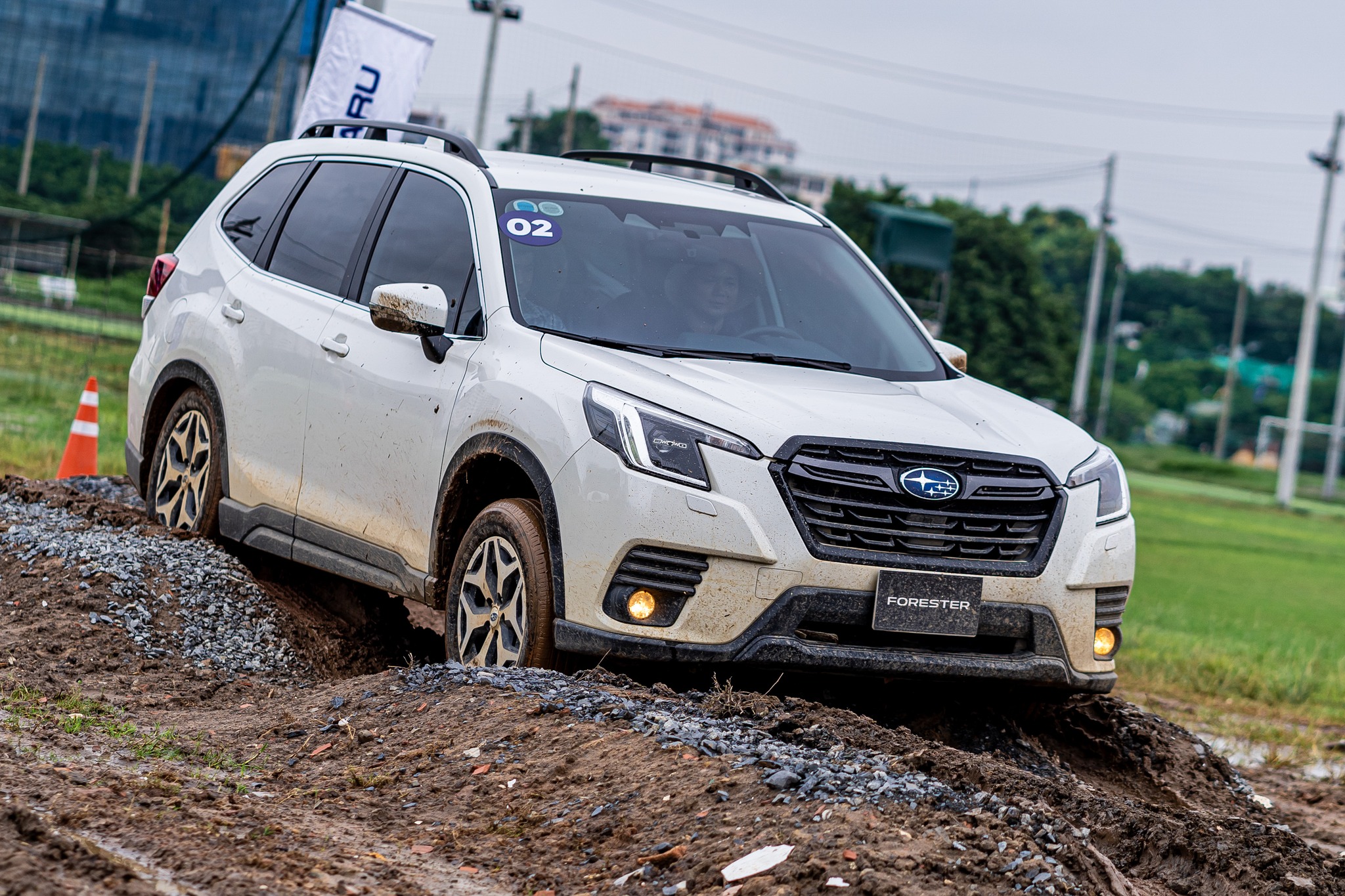 Giảm tới 310 triệu đồng, Subaru Forester nhập Thái vẫn đắt hơn CX-5, Territory, Tucson bản cao cấp